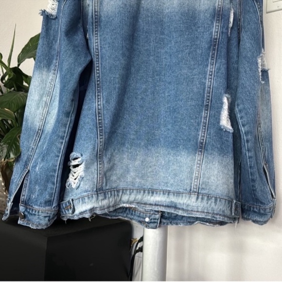American Bazi Plus Oversized Denim/Jean Jacket Sz 2X Distressed destroyed Blue - Picture 10 of 10